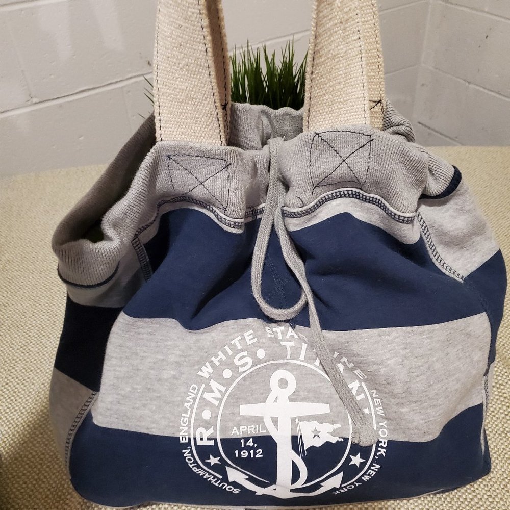 Large Beach/Sport Tote Grey/Blue, New Excellent co